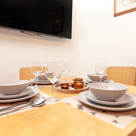 Beautiful 3 Bedroom Flat In Scott Ellis Gardens Londres Exterior foto