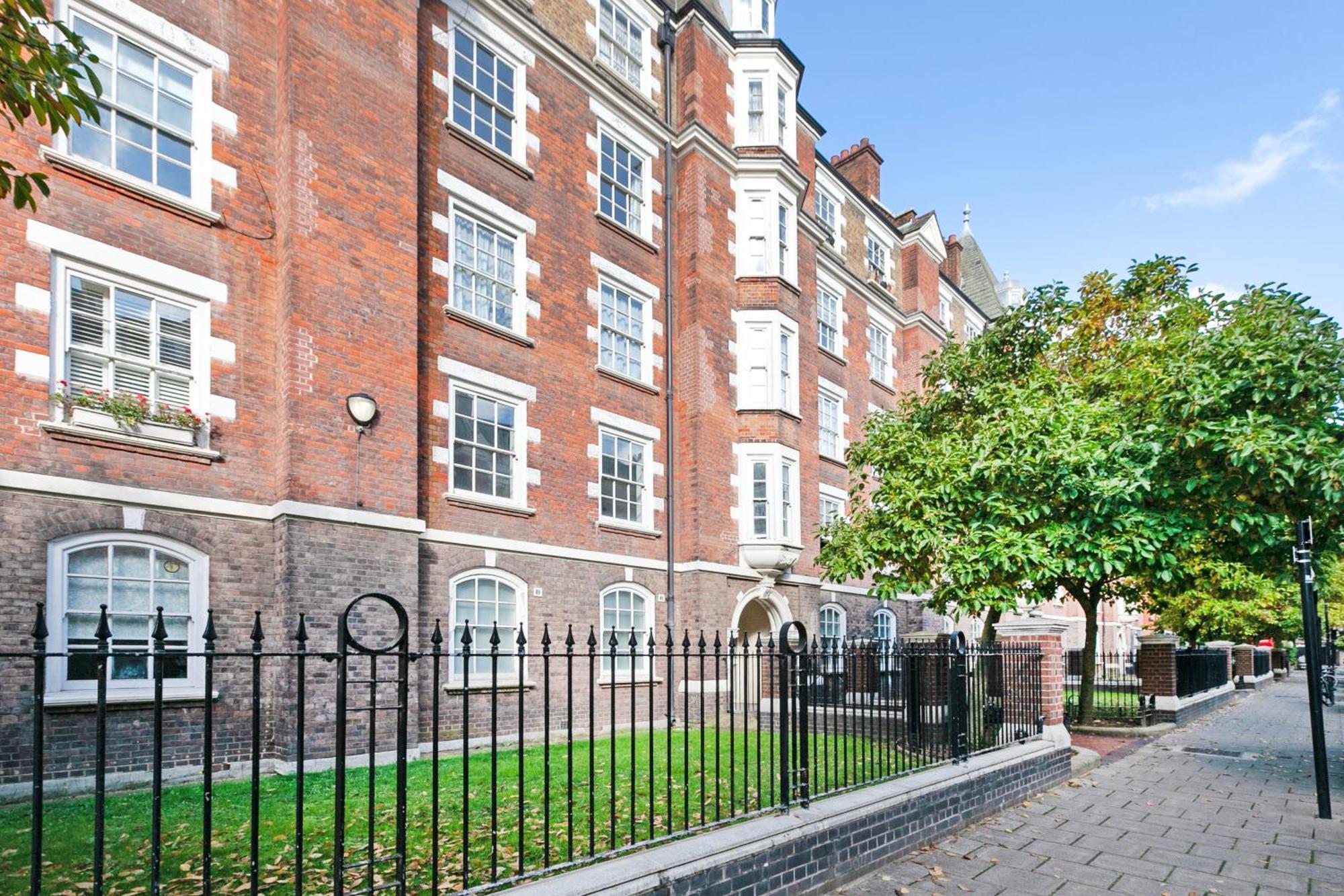 Beautiful 3 Bedroom Flat In Scott Ellis Gardens Londres Exterior foto