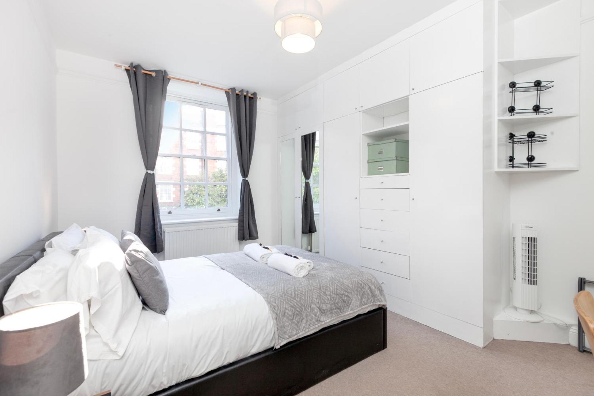 Beautiful 3 Bedroom Flat In Scott Ellis Gardens Londres Exterior foto