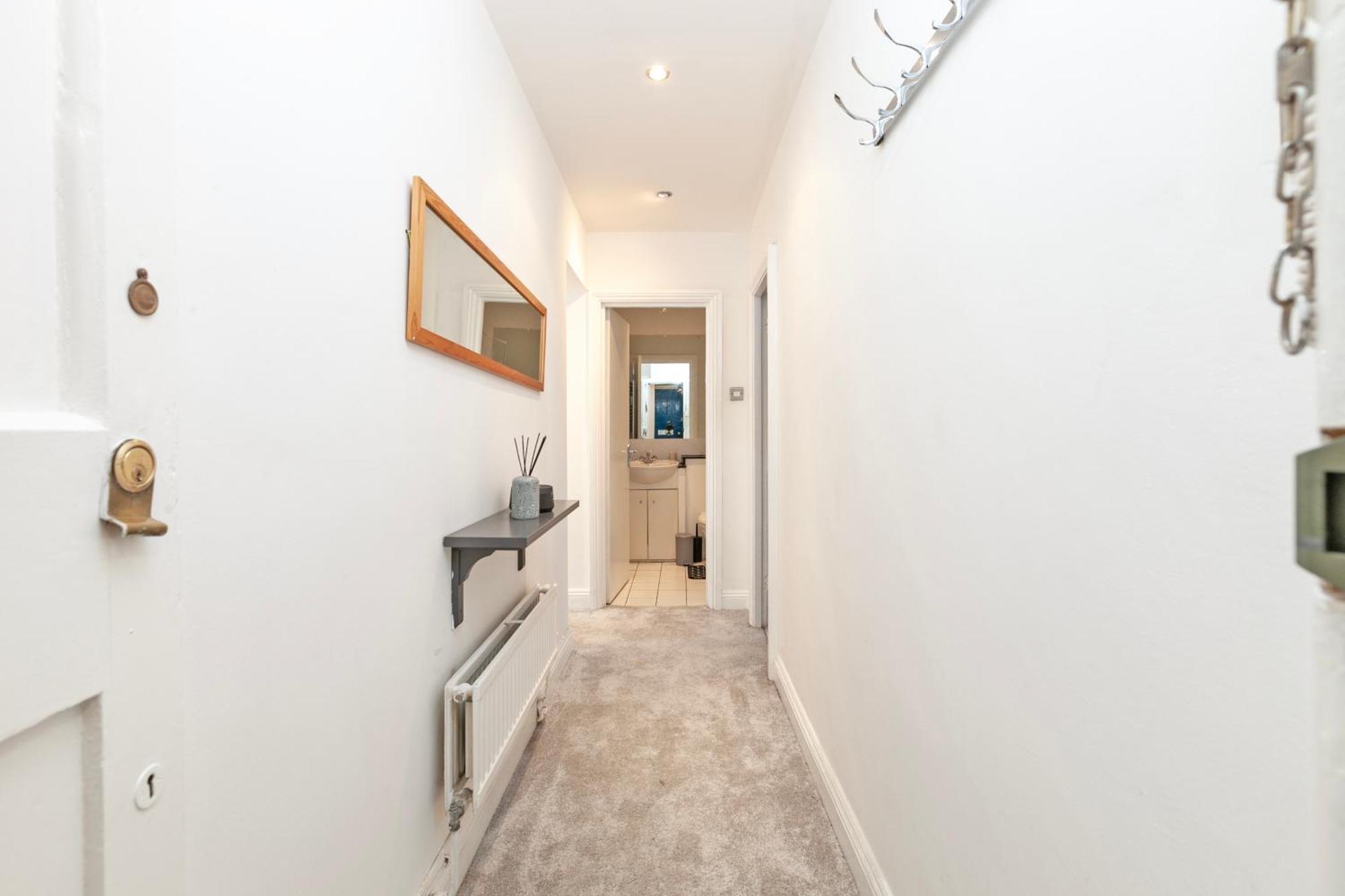 Beautiful 3 Bedroom Flat In Scott Ellis Gardens Londres Exterior foto